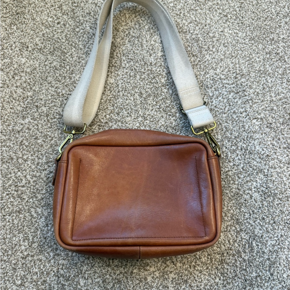Madewell Transport Camera Crossbody Bag - Picture 7 of 7